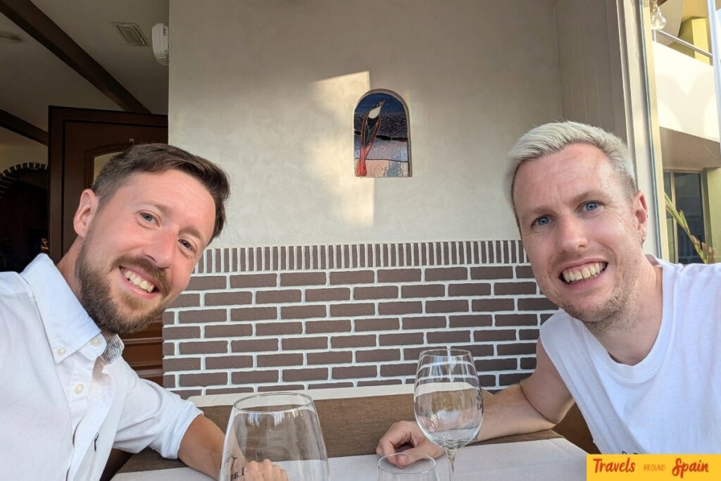 Happy diners enjoying their meal at a restaurant in Maspalomas Gran Canaria