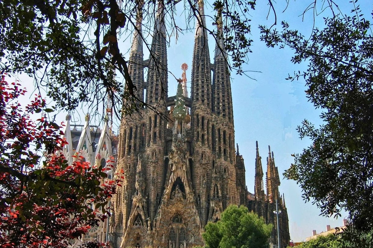 Sagrada Família - Barcelona's iconic basilica by Antoni Gaudí