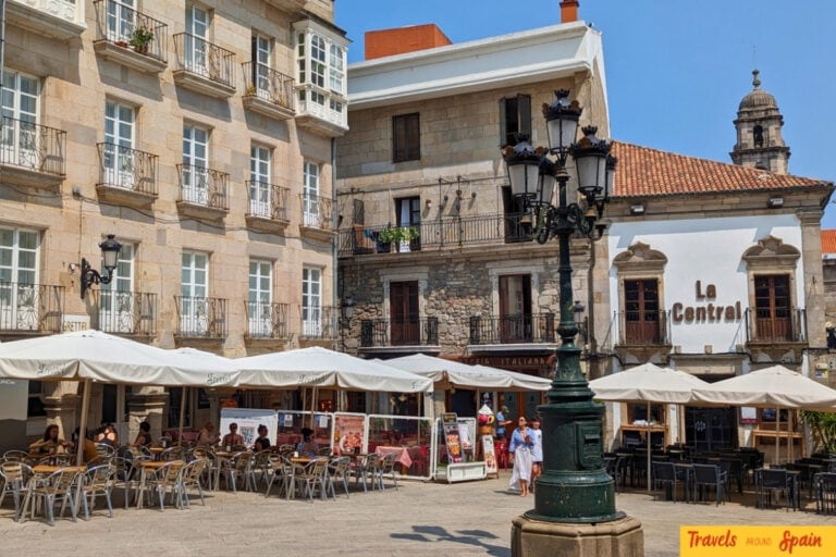 Local café scene in Vigo, showing everyday life in one of Spain’s lesser-known coastal cities.