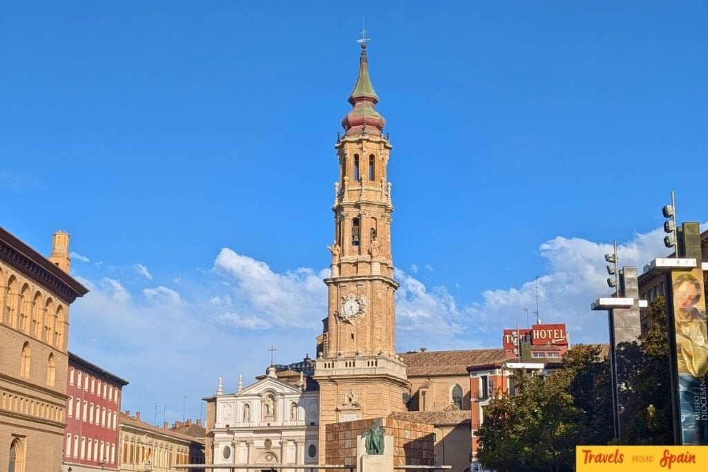La Seo Cathedral in Zaragoza under blue skies.
