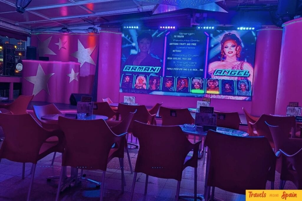 Sparkles Bar Maspalomas stage and performer lineup screen in 2026