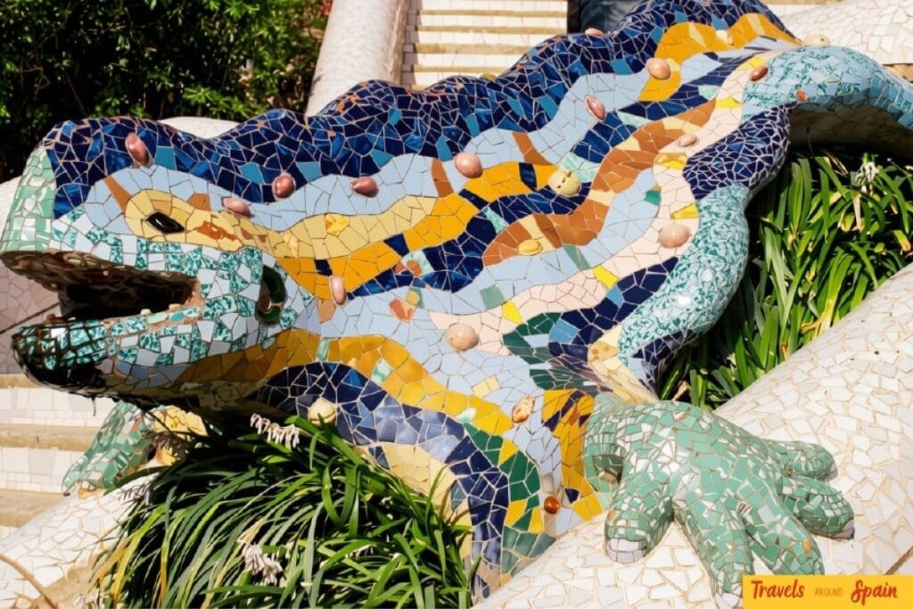 El Drac mosaic lizard sculpture in Park Güell